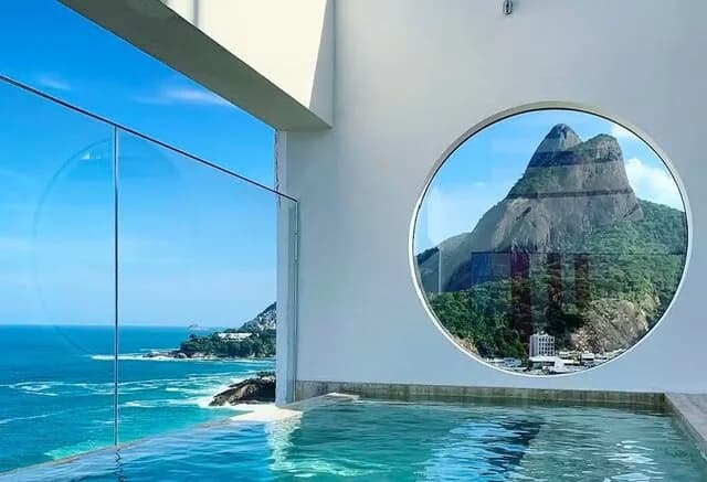 Janeiro Hotel