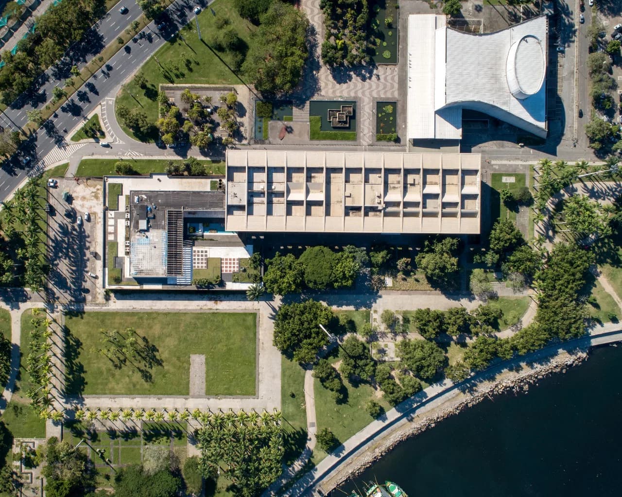 MAM Rio and its gardens beside Flamengo Park and Guanabara Bay